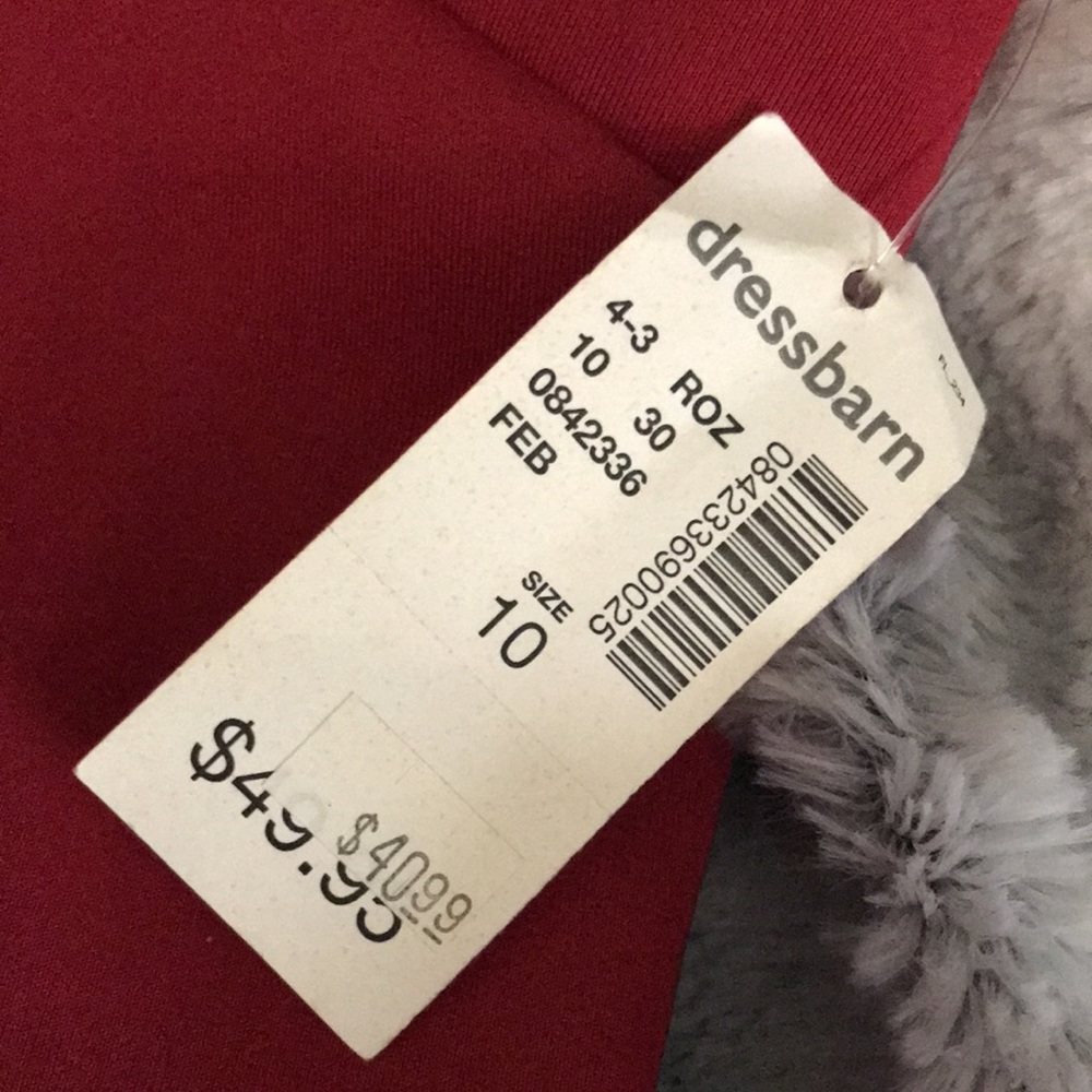 NWT Red bodycon knee length sheath w/cutout details at shoulder. - Picture 6 of 6